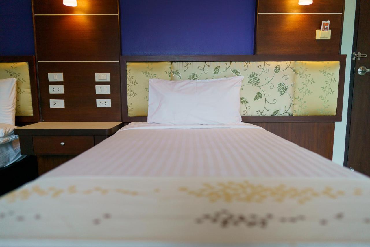 Thungtawan Hotel Nakhon Si Thammarat Dış mekan fotoğraf